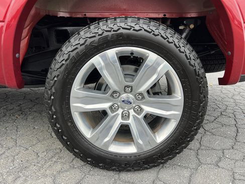Used 2015 Ford F150 Platinum w/ Equipment Group 701A Luxury AWD/4WD image 17