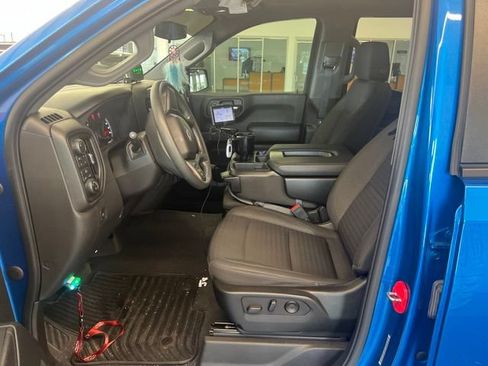 Used 2022 Chevrolet Silverado 1500 Custom Trail Boss w/ LPO, Dark Essentials Package AWD/4WD image 16