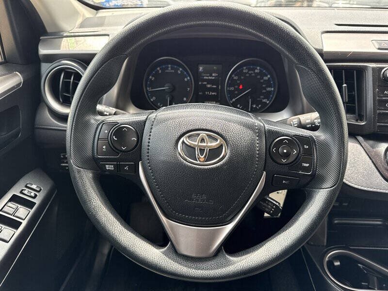 Used 2017 Toyota RAV4 LE w/ All Weather Liner Package FWD image 23
