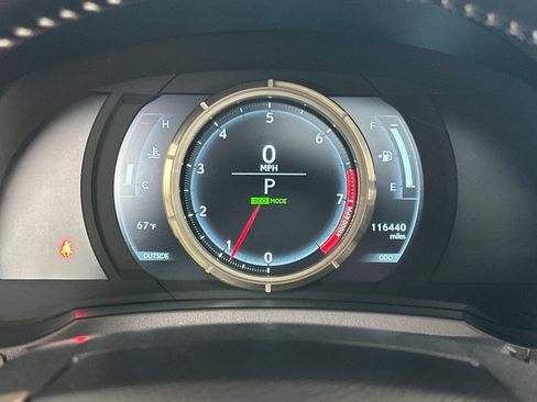 Used 2016 Lexus IS 350 w/ F Sport Package RWD image 19
