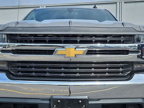Used 2022 Chevrolet Silverado 1500 LT AWD/4WD image 34
