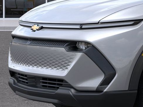 New 2026 Chevrolet Equinox EV LT image 38