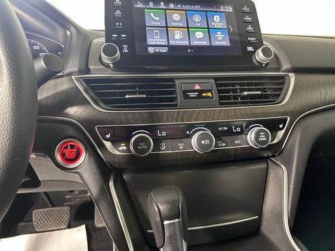 Used 2019 Honda Accord EX image 27