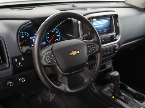 Used 2021 Chevrolet Colorado Z71 w/ Z71 Midnight Edition AWD/4WD image 19
