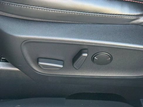 Certified 2024 Ford Escape ST-Line Elite AWD/4WD image 7