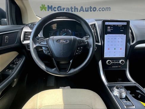 Used 2024 Ford Edge SE w/ Cargo Accessory Package AWD/4WD image 10