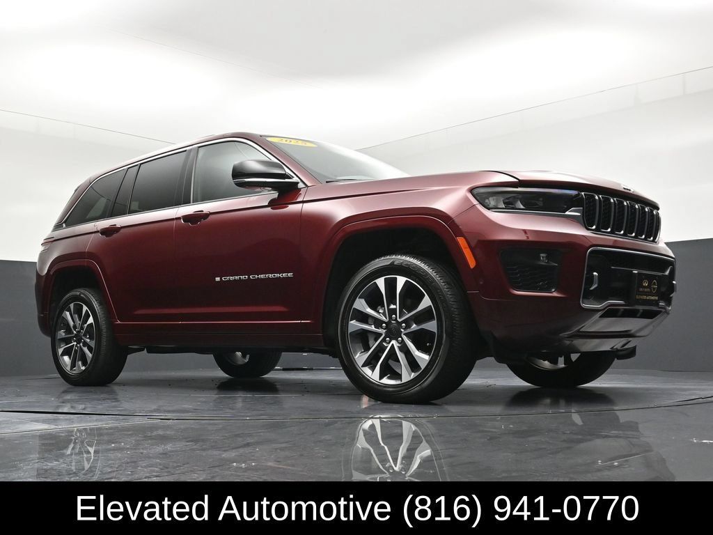 Used 2025 Jeep Grand Cherokee Overland w/ Adv Protech Group III AWD/4WD image 29