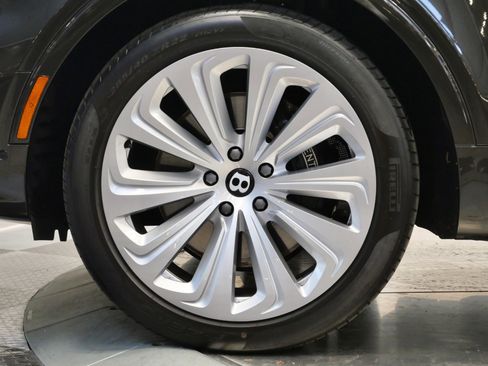 Used 2021 Bentley Bentayga Hybrid -Mulliner Driving Speci image 10