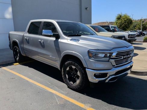 Used 2022 RAM 1500 Laramie AWD/4WD image 2