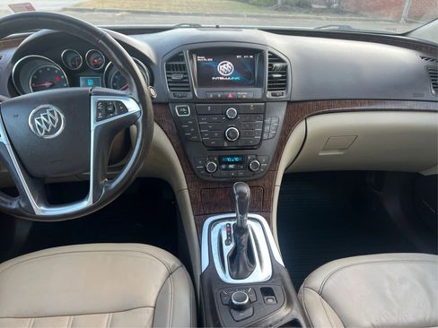 Used 2013 Buick Regal Premium image 16