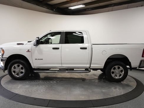 Used 2024 RAM 2500 Big Horn AWD/4WD image 5