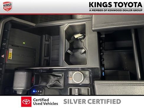 Certified 2022 Toyota Tundra Limited w/ TRD Off-Road Package AWD/4WD image 19