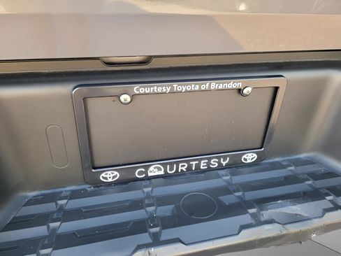 Used 2024 Nissan Frontier Pro-X image 27