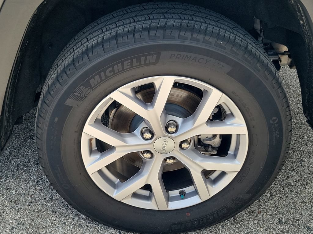 Used 2022 Jeep Grand Cherokee Limited RWD image 8