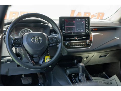 Used 2022 Toyota Corolla LE w/ Carpet Mat Package (TMS) FWD image 27