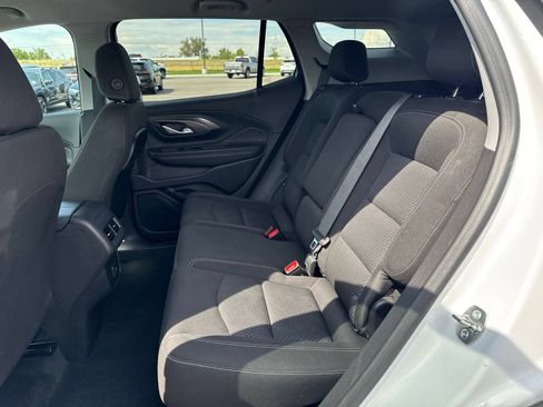 Used 2024 GMC Terrain SLE AWD/4WD image 10