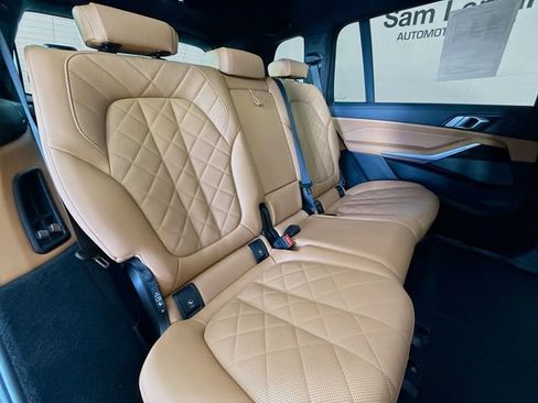 Used 2023 BMW X7 xDrive40i w/ M Sport Package image 30
