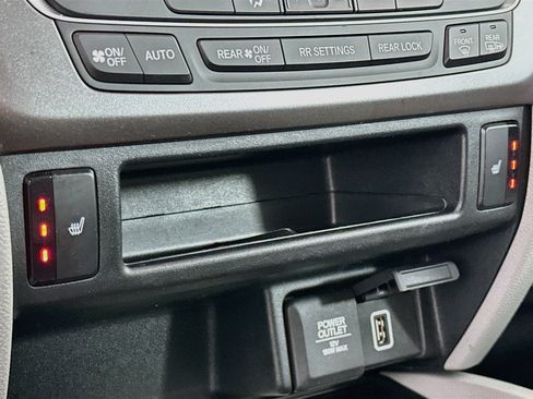 Used 2022 Honda Pilot Special Edition image 25