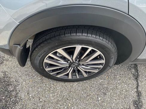 Used 2024 Nissan Kicks SV FWD image 12