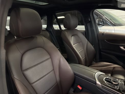 Used 2017 Mercedes-Benz GLC 300 4MATIC image 28