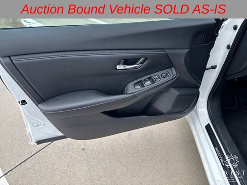 Used 2021 Nissan Sentra SV FWD image 11