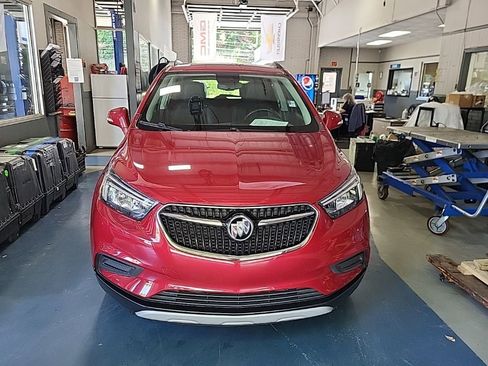 Used 2018 Buick Encore Preferred FWD image 2