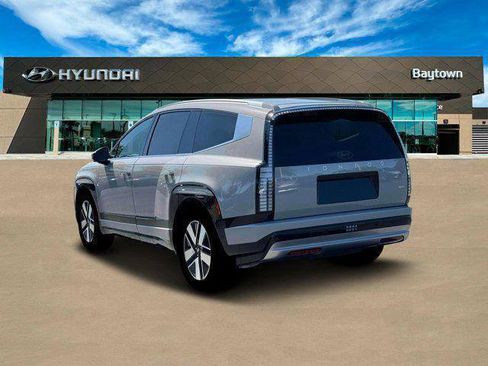 New 2026 Hyundai Ioniq 9 SEL image 5