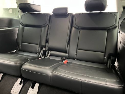 Used 2025 Ford Expedition Platinum AWD/4WD image 41