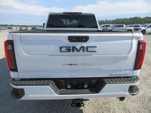 New 2026 GMC Sierra 2500 Denali Ultimate AWD/4WD image 5