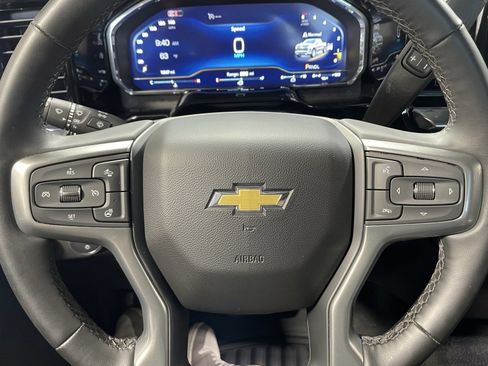 Used 2024 Chevrolet Silverado 1500 LT image 24