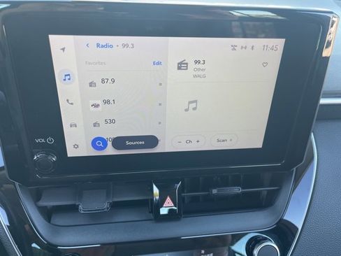 Used 2023 Toyota Corolla LE image 15