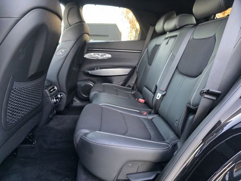 Used 2024 Genesis GV70 2.5T Sport Prestige w/ Sport Prestige Package image 21