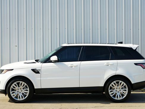 Used 2022 Land Rover Range Rover Sport SE image 51
