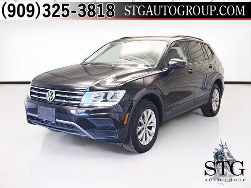 Used 2020 Volkswagen Tiguan S image 1
