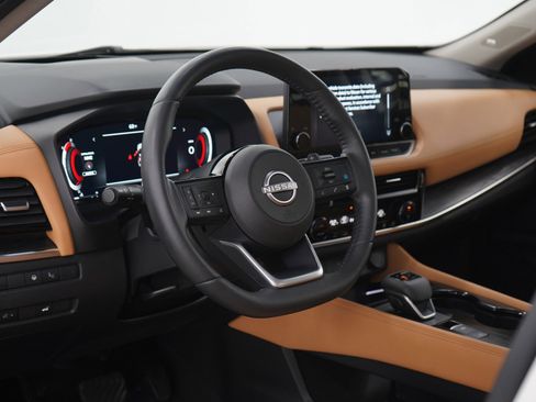 Used 2023 Nissan Rogue Platinum w/ Platinum Premium Package image 25