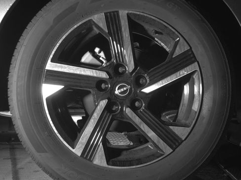 Used 2025 Nissan Sentra SV FWD image 15