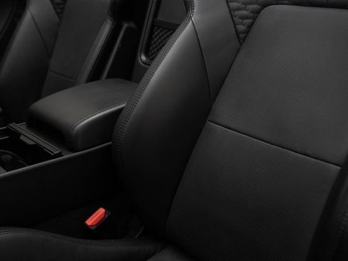 Used 2021 Jaguar F-TYPE R-Dynamic image 36