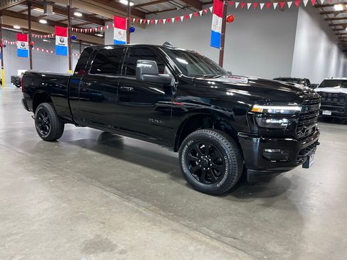 Certified 2025 RAM 2500 Laramie w/ Night Edition AWD/4WD image 7