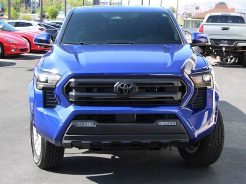 Used 2025 Toyota Tacoma SR5 AWD/4WD image 3