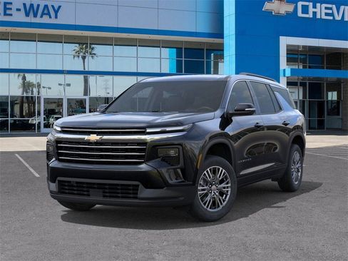 New 2026 Chevrolet Traverse LT w/ Driver Confidence Package image 6