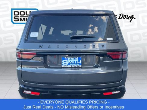 New 2025 Jeep Wagoneer L Series II image 32