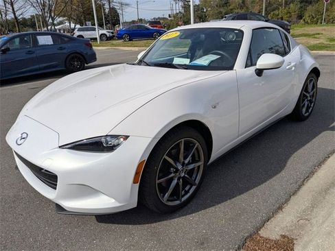 Used 2017 MAZDA MX-5 Miata RF Grand Touring image 6