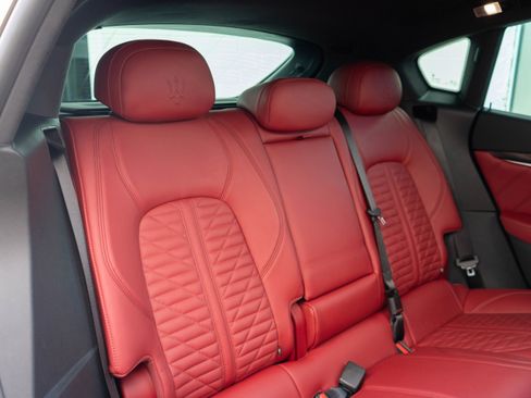 Used 2022 Maserati Levante Modena S image 42