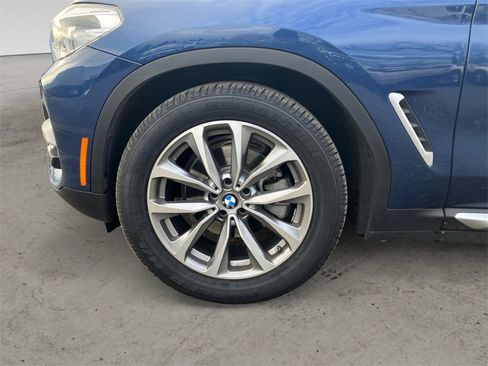 Used 2019 BMW X3 xDrive30i w/ Premium Package image 11