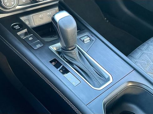 Used 2025 Nissan Kicks SV w/ SV Premium Package image 15