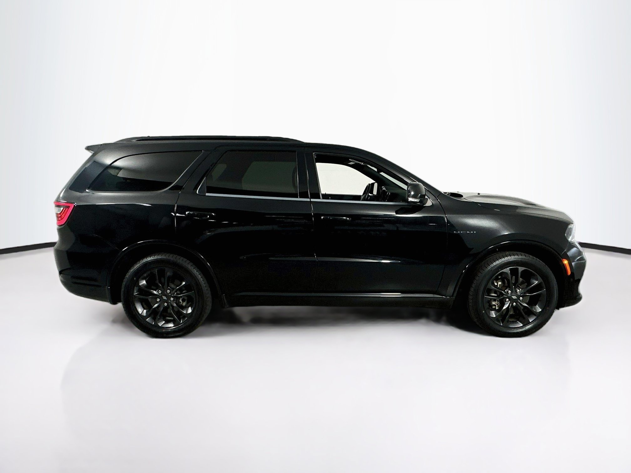 Used 2023 Dodge Durango R/T RWD image 4