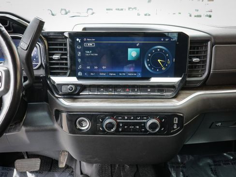 Used 2022 Chevrolet Silverado 1500 LT w/ Protection Package image 18