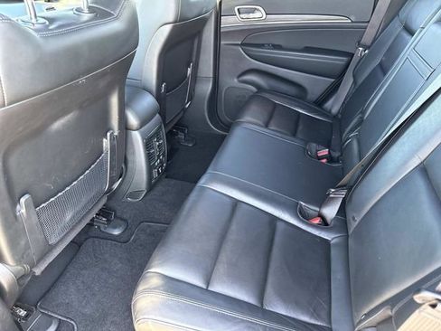 Used 2021 Jeep Grand Cherokee Limited image 10