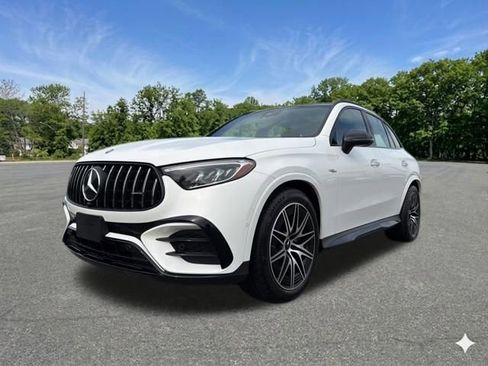 Used 2025 Mercedes-Benz GLC 43 AMG 4MATIC image 3