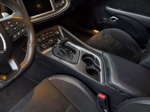 Used 2020 Dodge Challenger R/T Scat Pack RWD image 12
